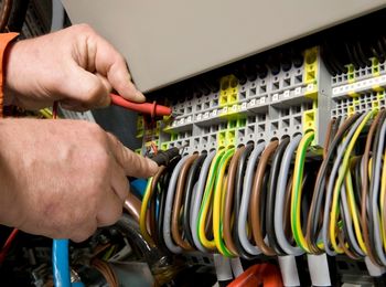 Planificación del montaje de las instalaciones eléctricas de interior en edificios de viviendas