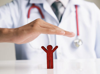 Prestación de orientación a la persona dependiente y sus cuidadores principales