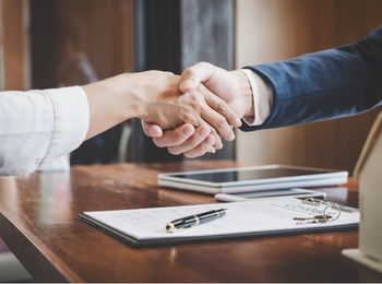 Procesos de revisión y supervisión de expedientes de siniestros