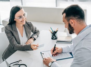 Liderazgo y formación del equipo de venta de entidades aseguradoras