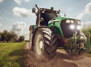 Aplicación de la normativa básica de protección medioambiental en el mantenimiento de máquinas agrícolas de accionamiento y tracción