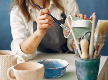 Organización y gestión de las operaciones de esmaltado-decoración de productos cerámicos