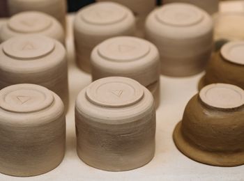 Organización y gestión de las operaciones de conformado y secado de productos cerámicos