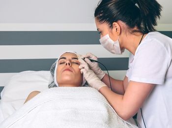 Anatomía y Fisiología humana básicas aplicadas a la estética facial y corporal
