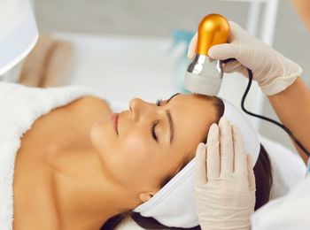 Evaluación y control de calidad en los procesos de depilación y decoloración