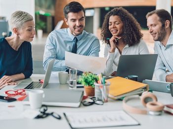 Control y evaluación del desempeño del trabajo de campo de una investigación de mercados