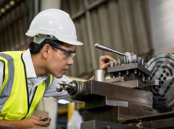 Análisis de tiempos y costes en fabricación mecánica