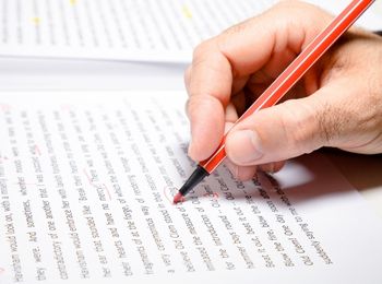 Marcado de textos mediante signos UNE normalizados