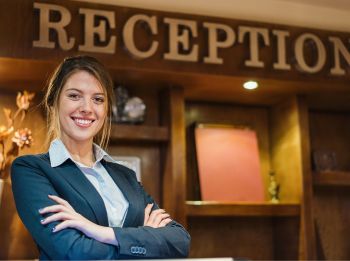 curso de recepción y atención al cliente en alojamientos